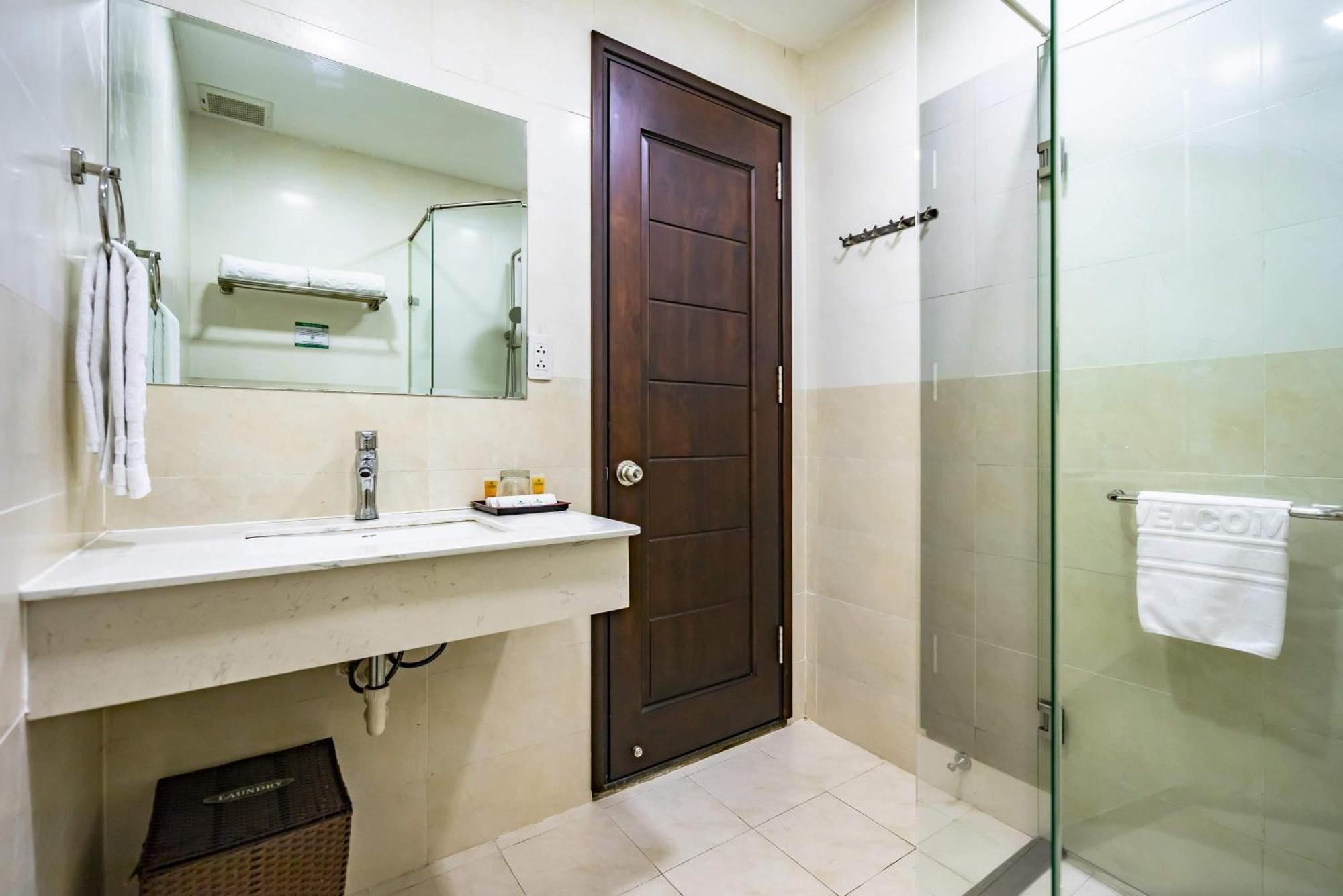 Collection O Emerald Luxury Apartment - Near Secc Ho Chi Minh City Exterior photo