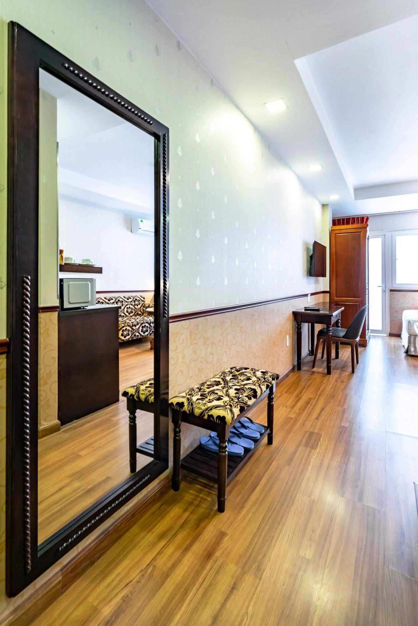 Collection O Emerald Luxury Apartment - Near Secc Ho Chi Minh City Exterior photo