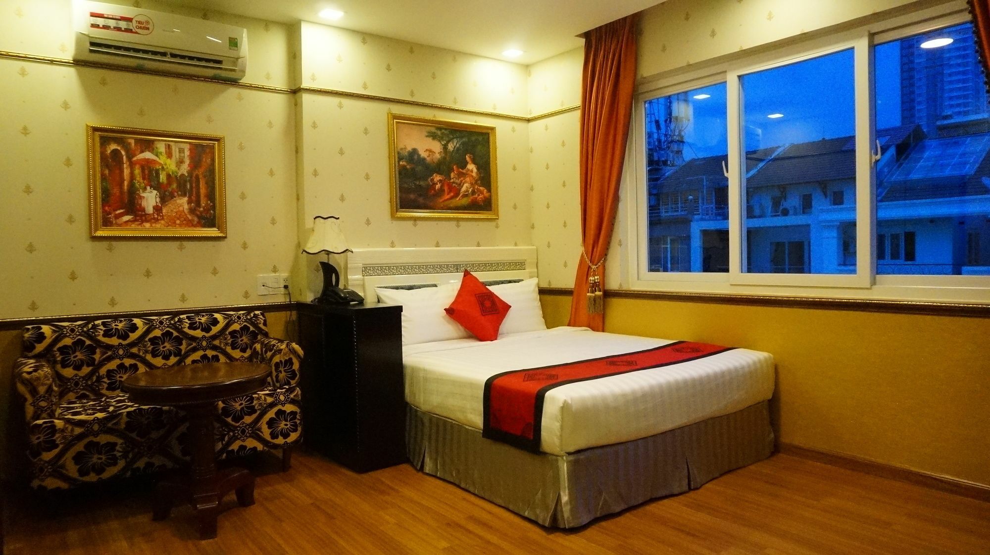 Collection O Emerald Luxury Apartment - Near Secc Ho Chi Minh City Exterior photo